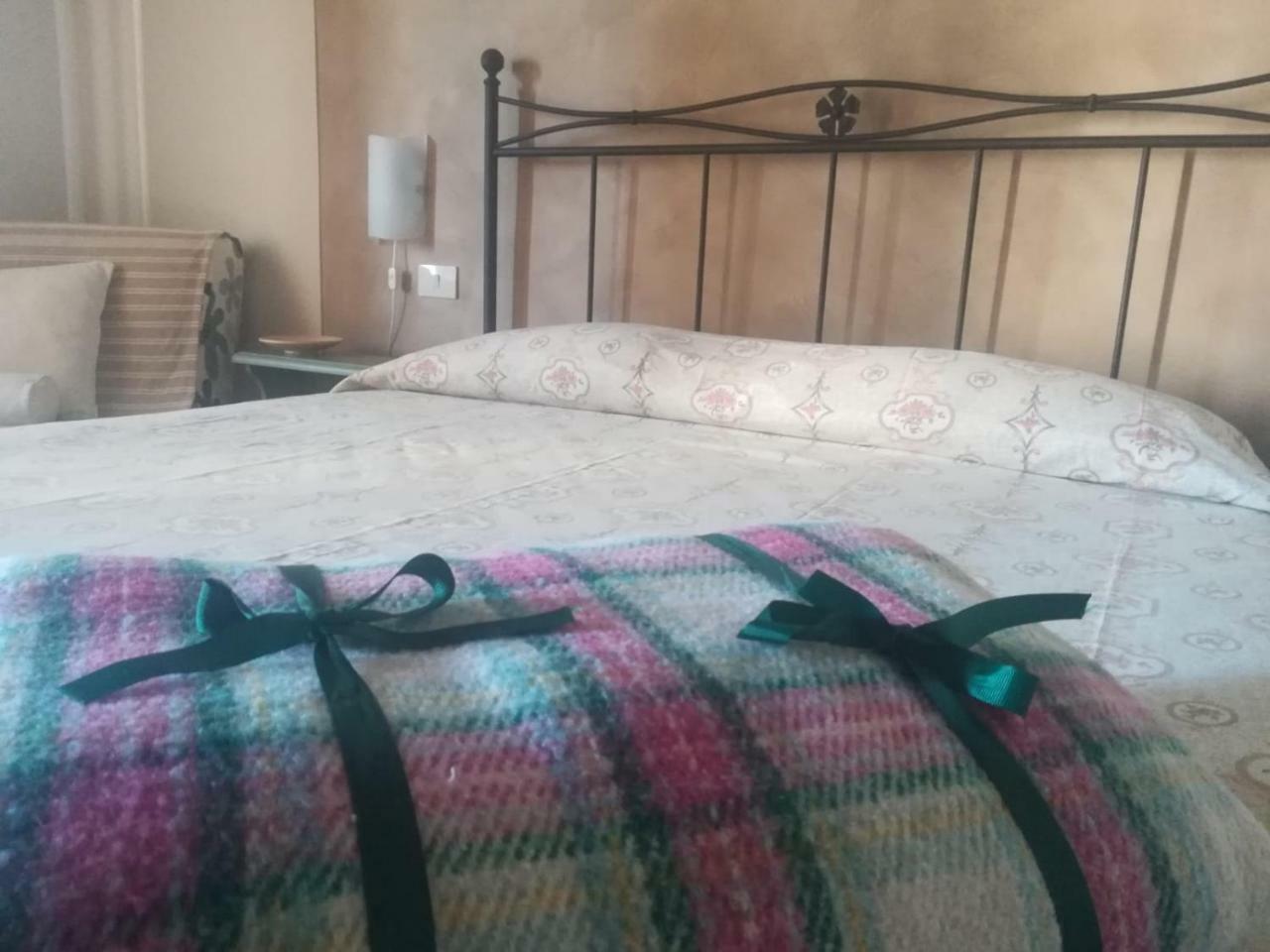 卡斯蒂里昂纳·德拉佩Agriturismo Valbona别墅 外观 照片
