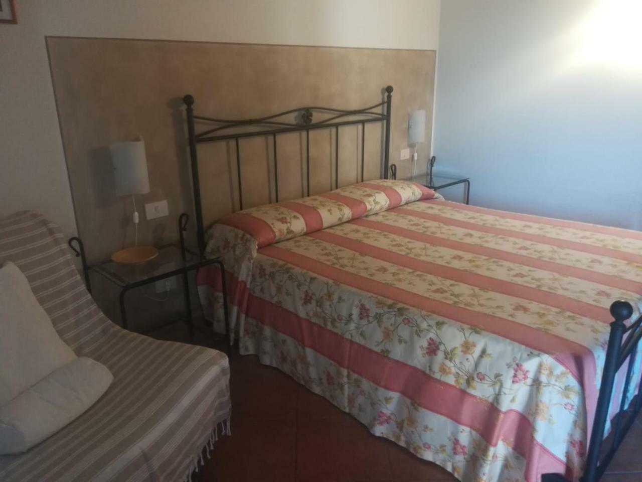 卡斯蒂里昂纳·德拉佩Agriturismo Valbona别墅 外观 照片